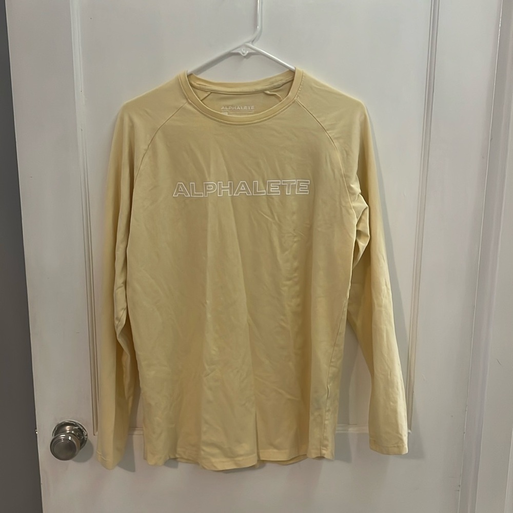 ALPHALETE men’s long sleeve shirt